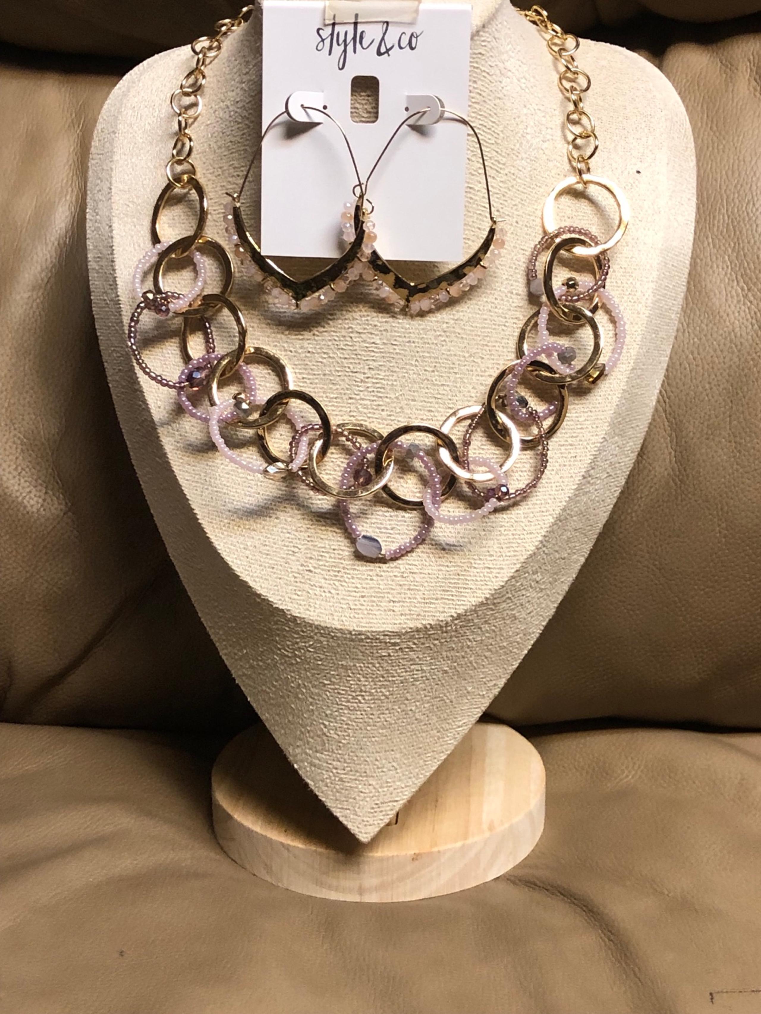 STYLE & CO GOLDTONE MULTICOLORED INTERLOCKING BEADED NECKLACE & EARRINGS