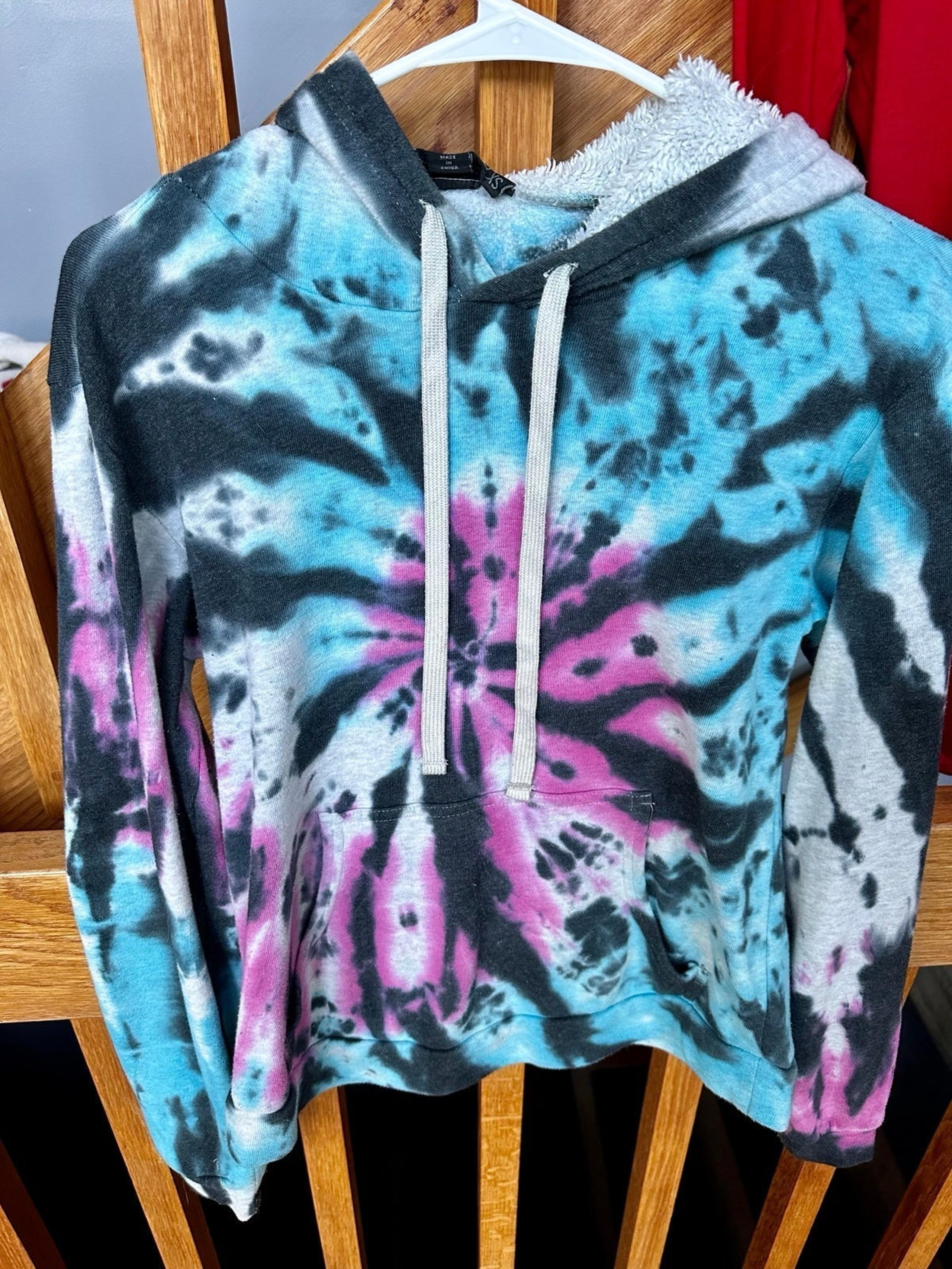 tye dye hoodie- read profile