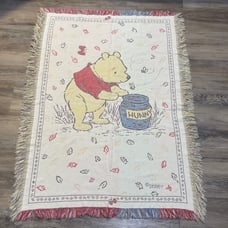 Vintage Disney Classic Winnie The Pooh Storybook Tapestry Throw Blanket 44”x41”