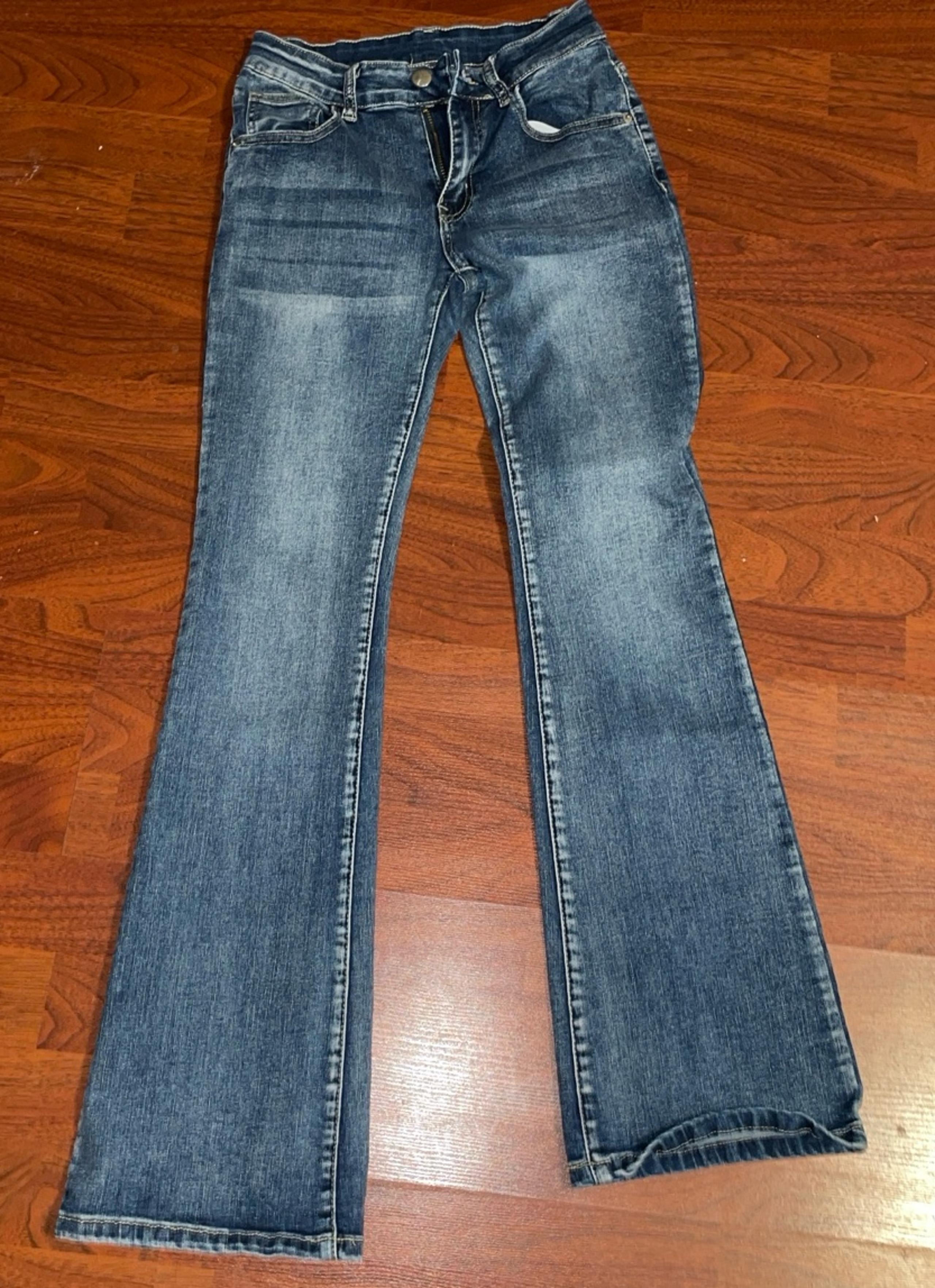 Flare jeans 2