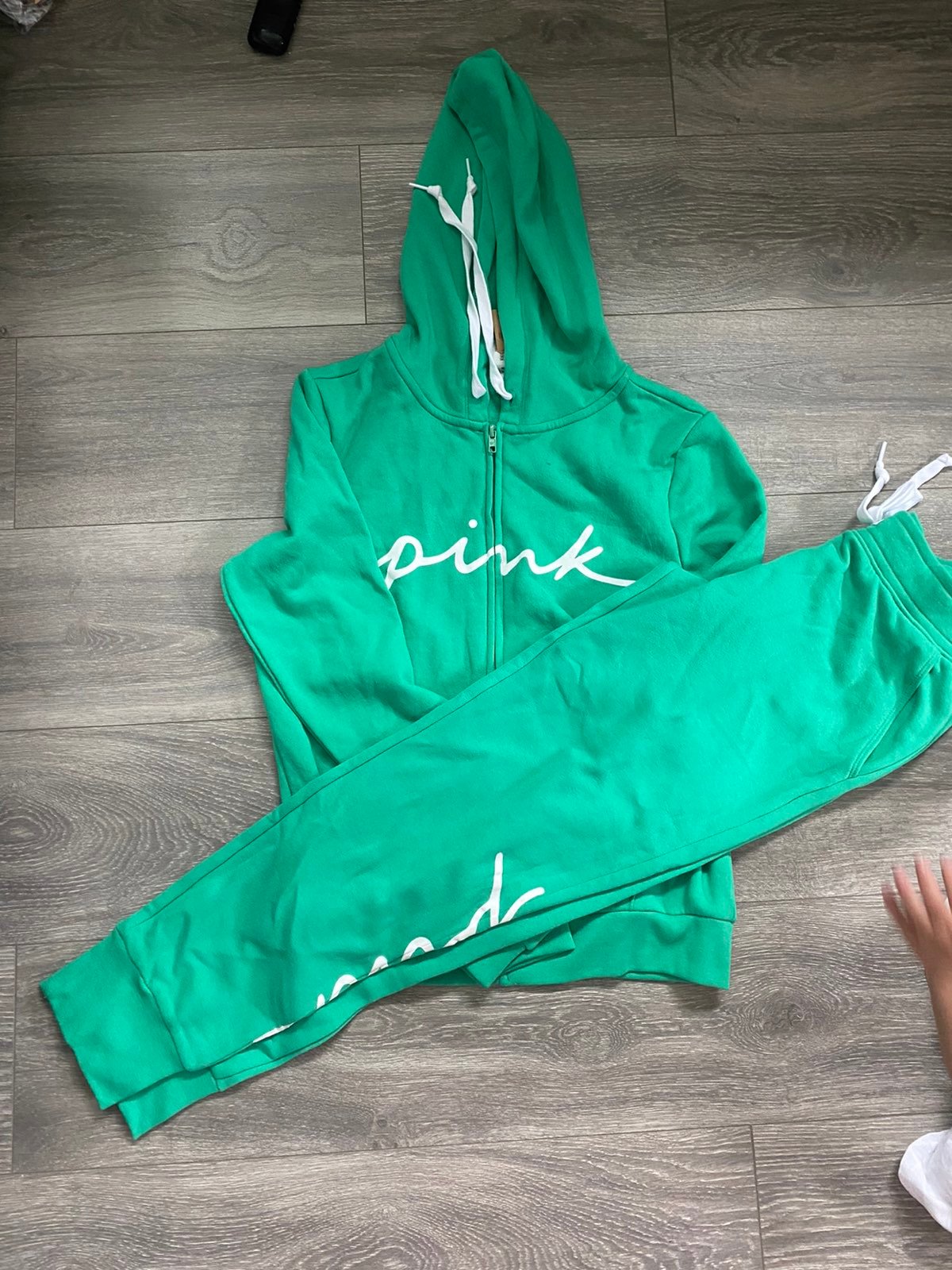 VS pink set