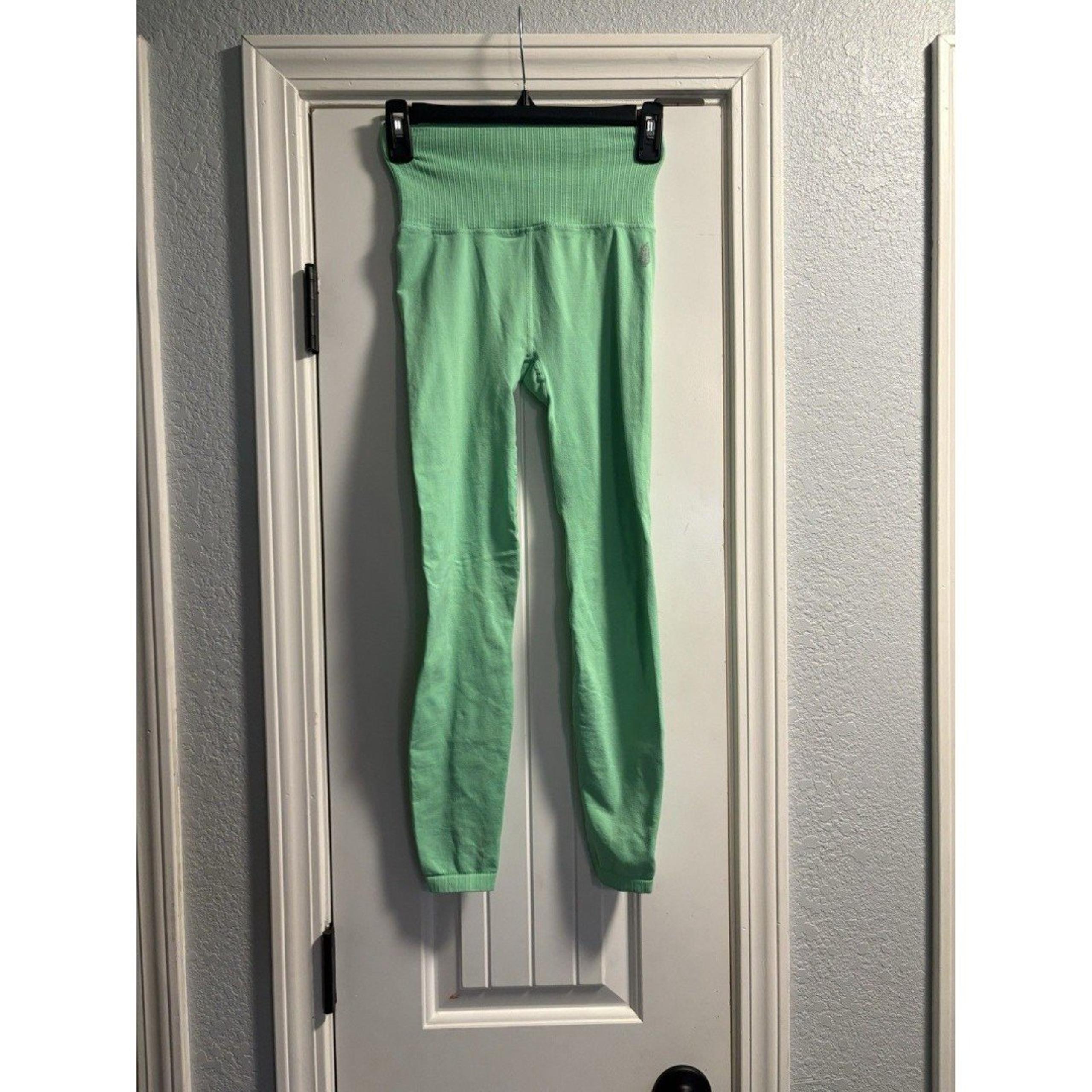 Free People Movement Barely Leggings XS/S There High Waisted Green Seamless