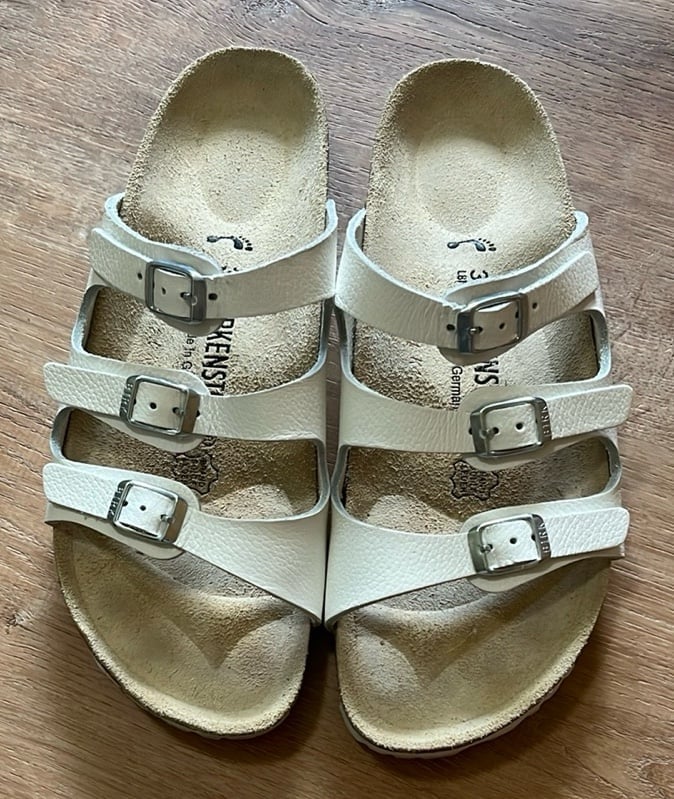 NWOT Birkenstock Florida Birko-Flor - White Womabs 39 (8)