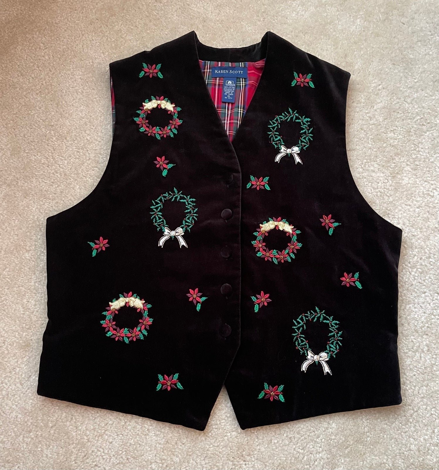 Christmas Wreath Black Velvet Vest - Size: Medium