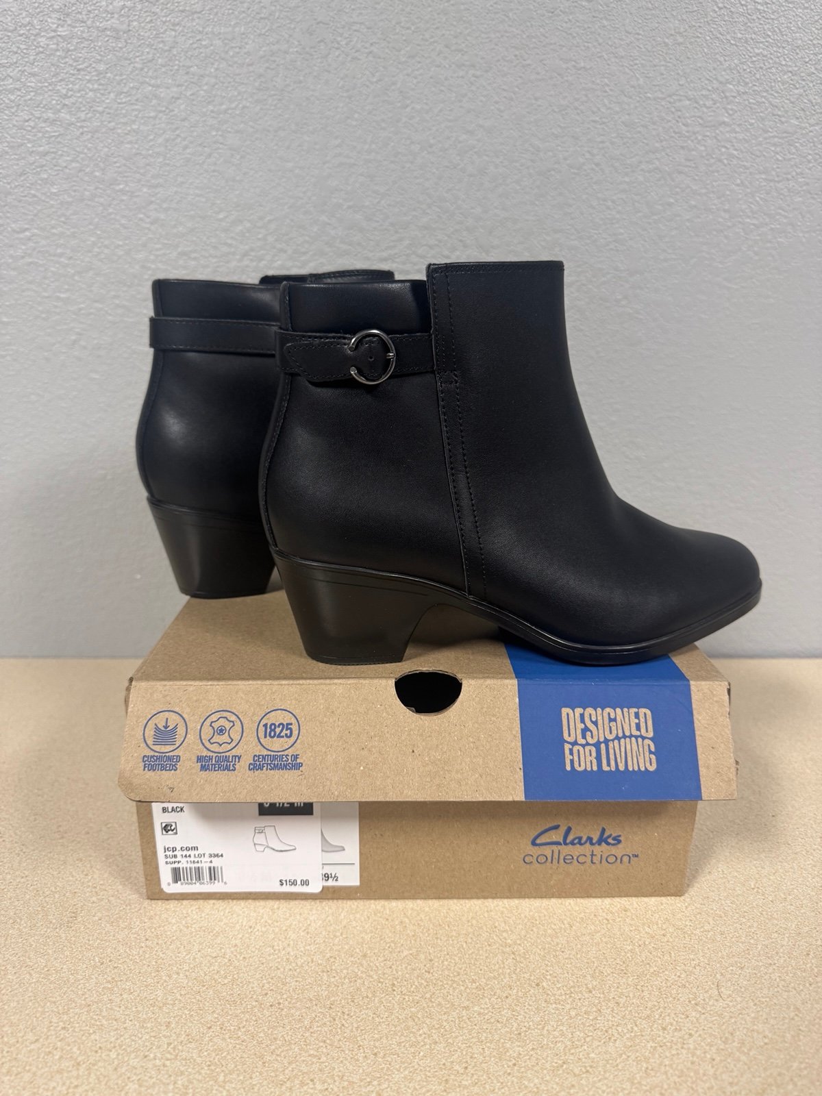 New in Box Clark’s Emily 2 Belle Black Leather Boot 8.5