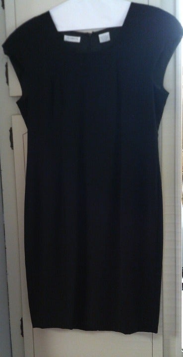 VINTAGE LITTLE BLACK DRESS