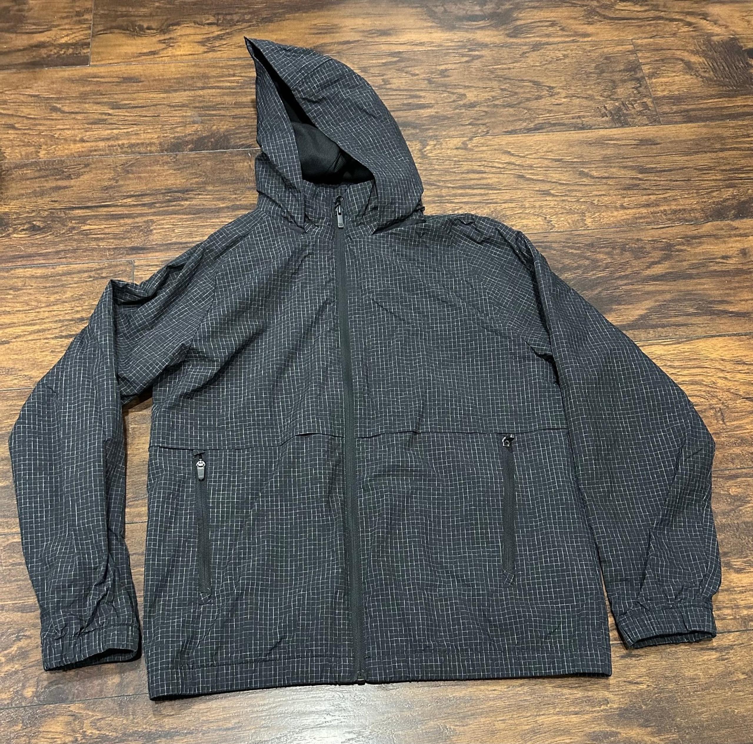 Men’s All in Motion hooded jacket medium