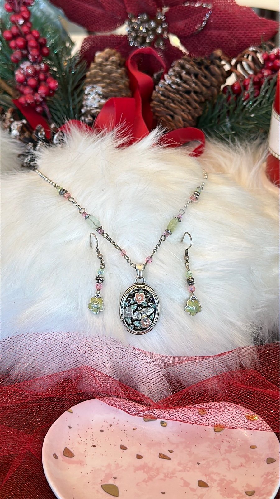 Brighton Flutter Fantasy Necklace & Earrings set