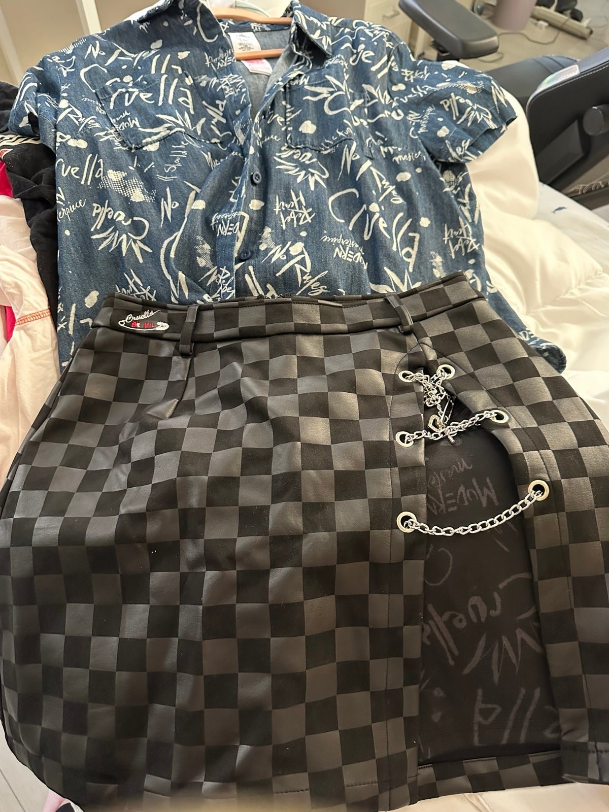 Disney cruella de vil skirt and shirt
