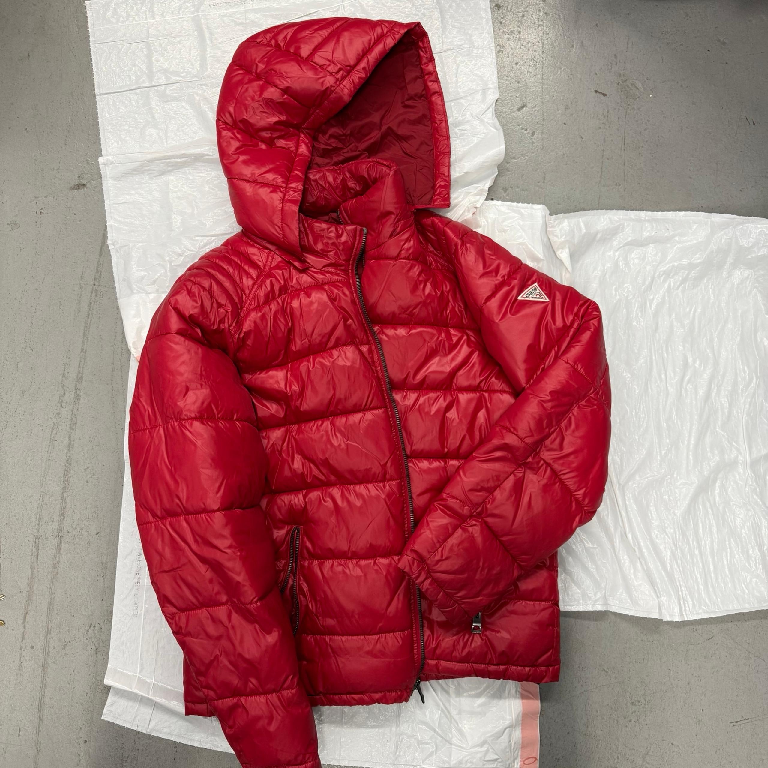 ALL OFFERS ACCEPTED! Mens Guess red puffer jacket