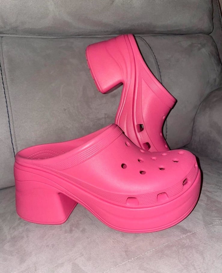 Crocs Chunky Platform Siren Clogs - size women’s 12