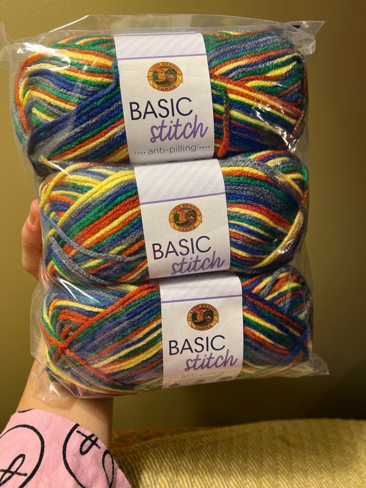 Lion Brand yarns Basic Stitch anti pilling 207 Robinwood 12 skein lot