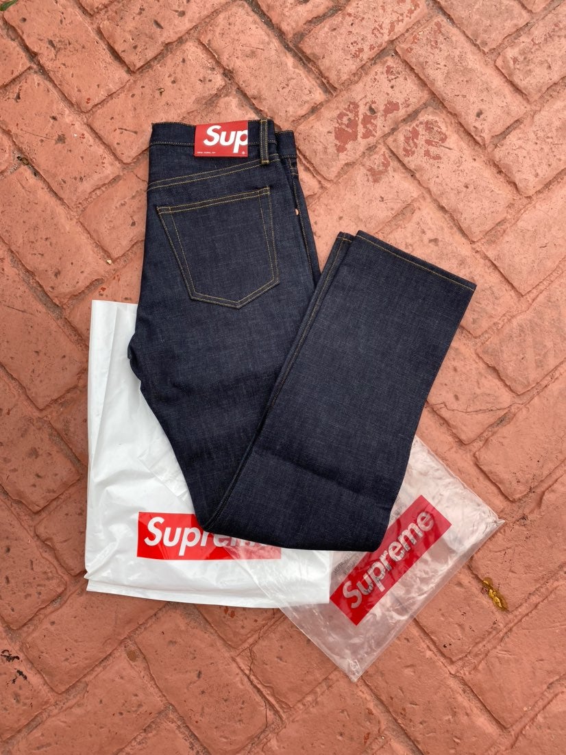 Supreme jeans