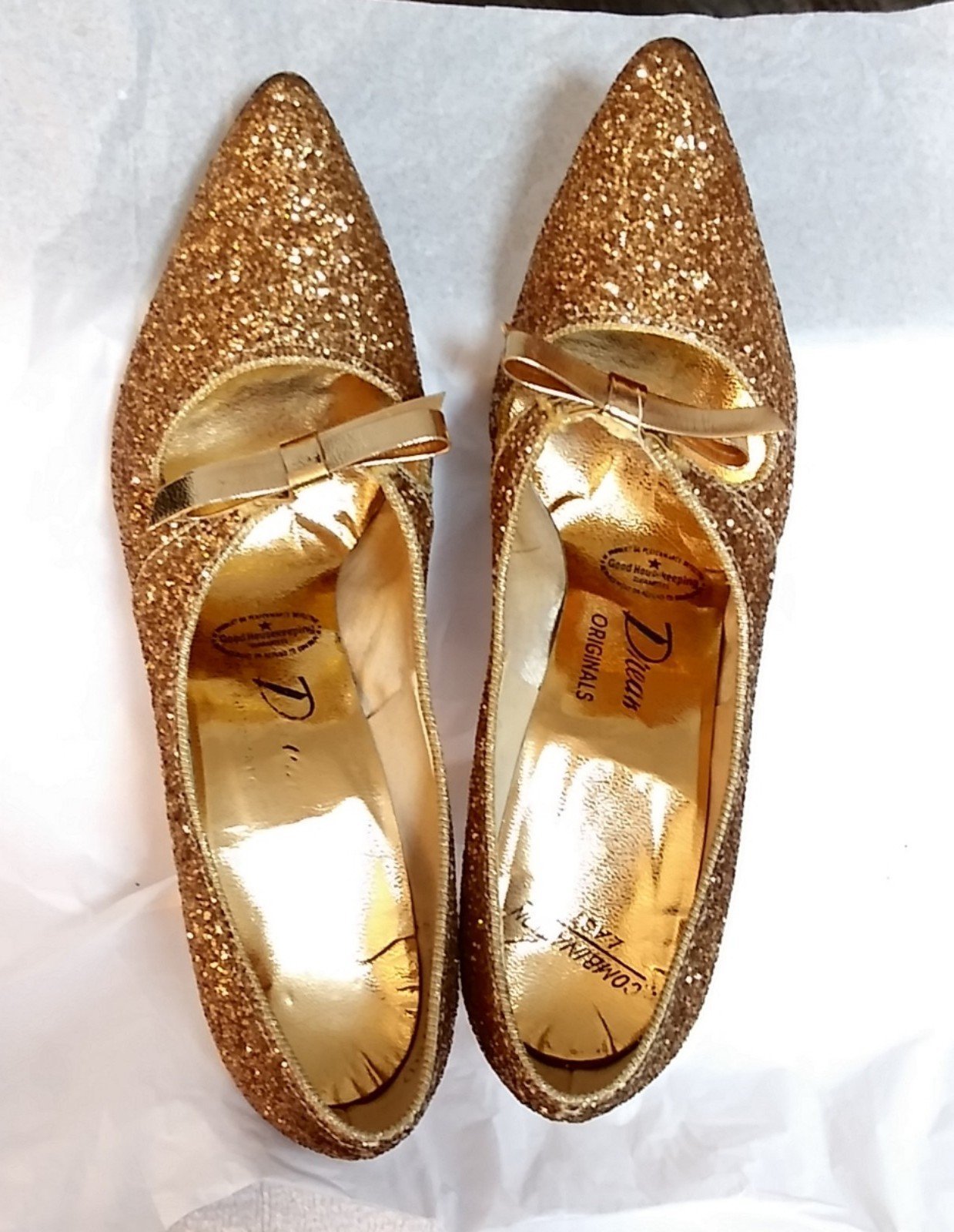 RARE VINTAGE COMBINATION LAST. DREAM ORIGINALS. GOLD GLITTER & RHINES HIGH HEELS