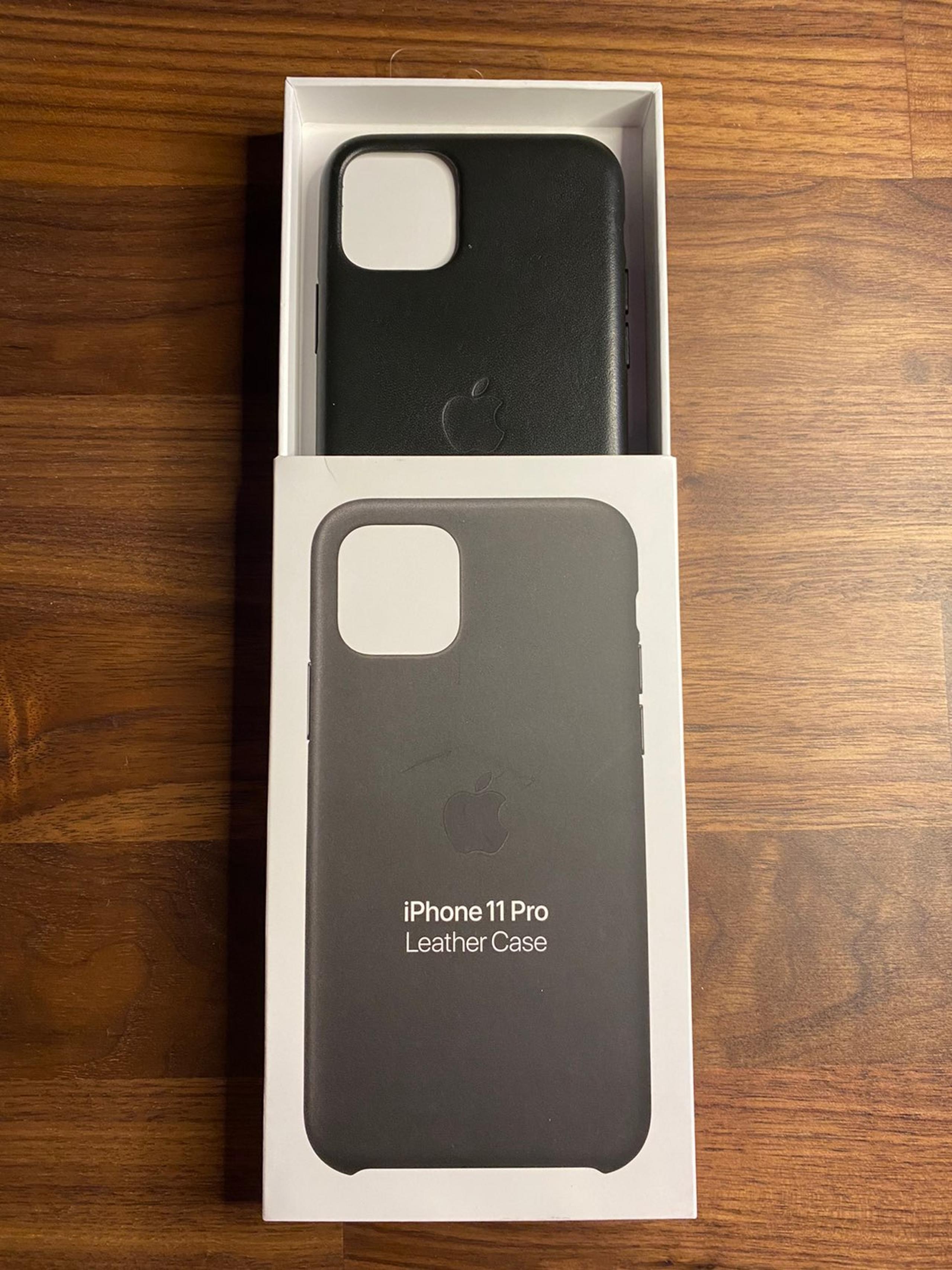 Apple iPhone 11 Pro Leather Case Black