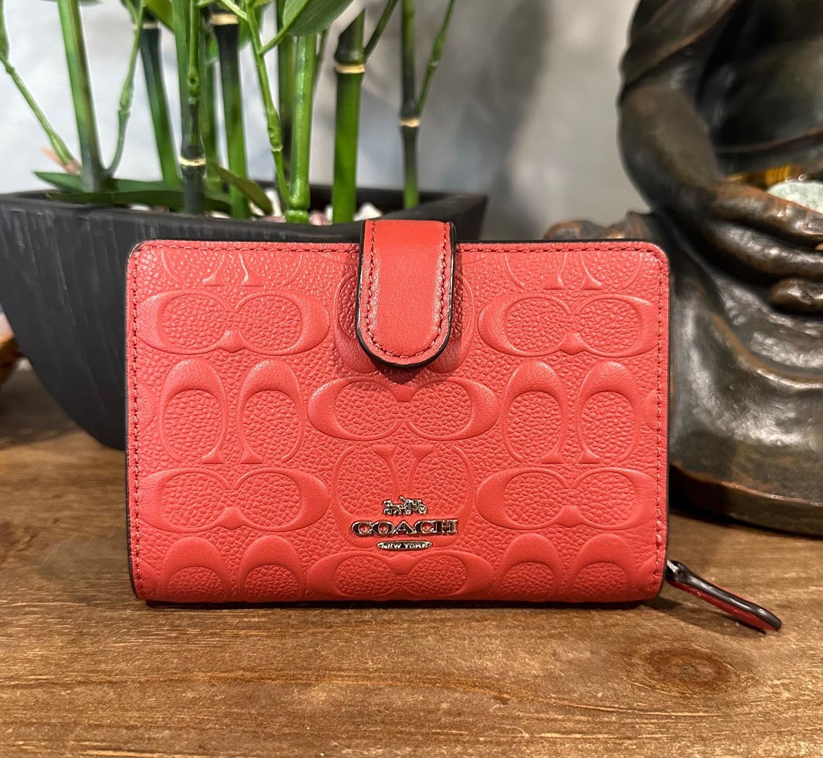 NWT Coach Signature Leather Md Corner Zip Wallet 67565 Washed Red