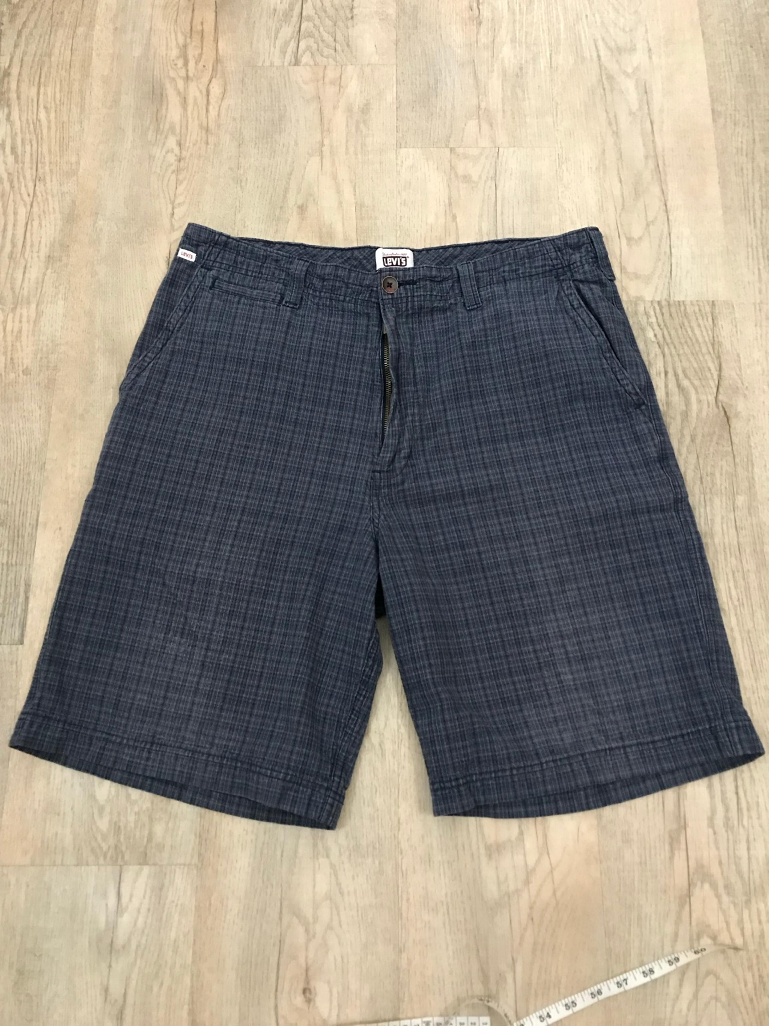 Vtg. Levi’s Tab Twill Men’s Shorts, Blue Plaid size 38W