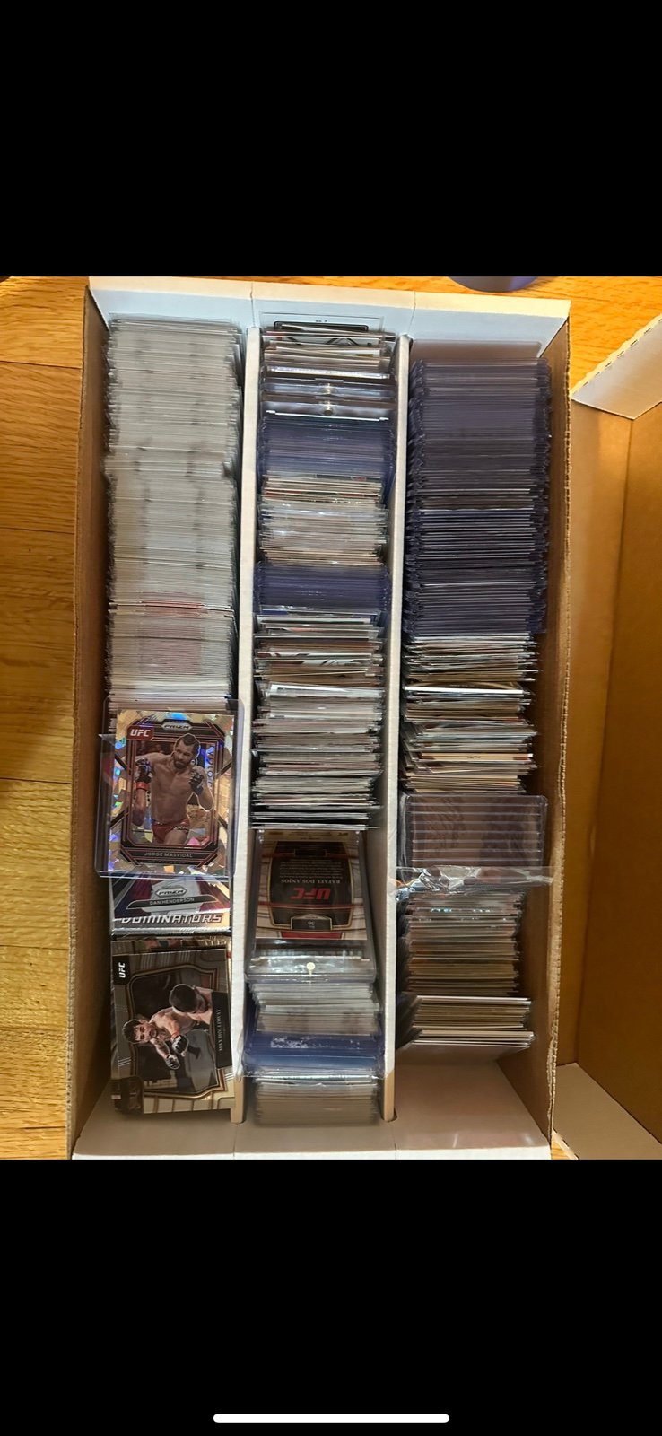 Lot of (100) sports cards (MLB, NHL, NFL, NBA, UFC, WWE) NO BASE (1) auto