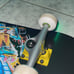 Skateboard / thunder trucks