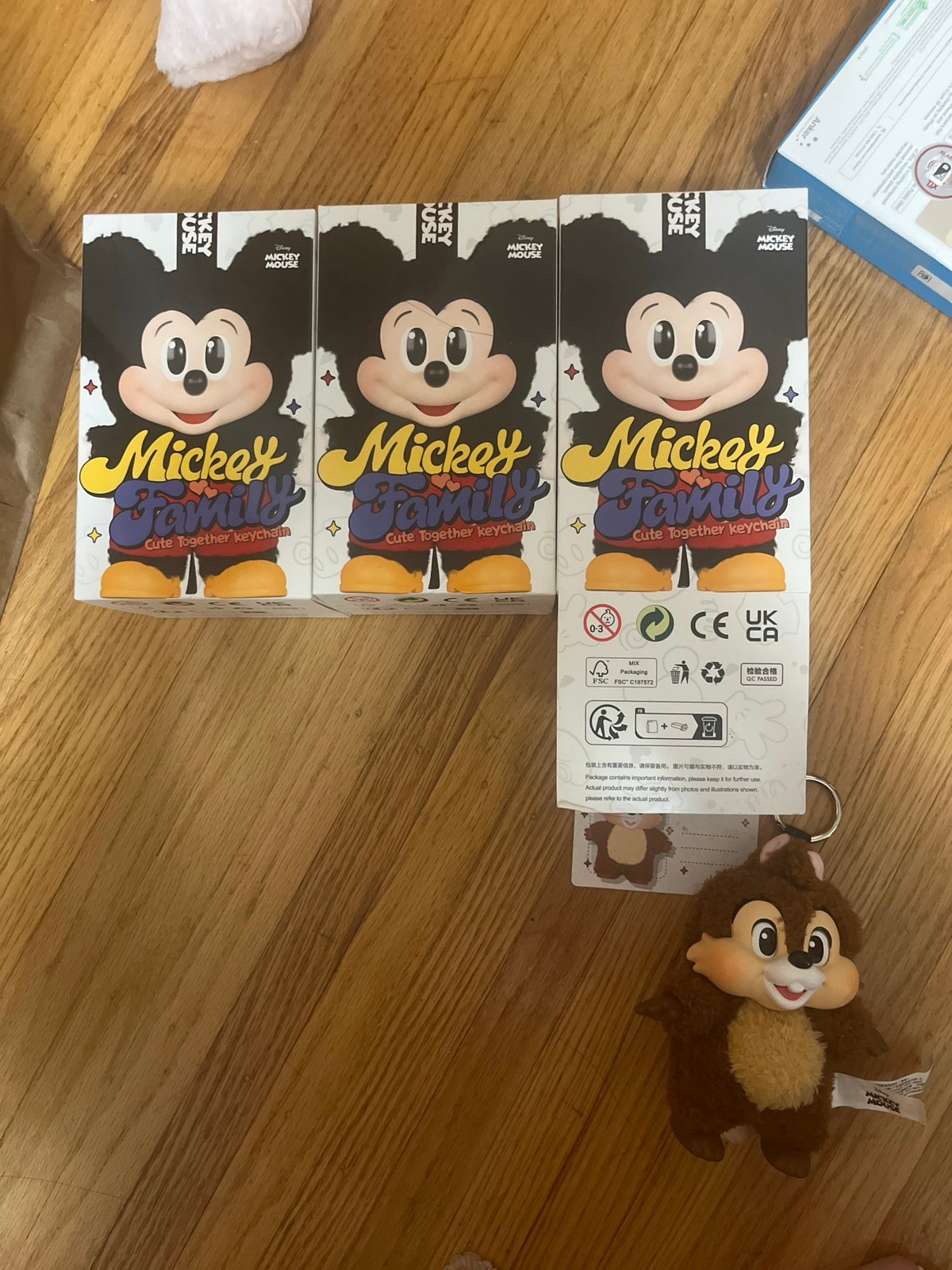 mickey family blind-box bundle (3 count)