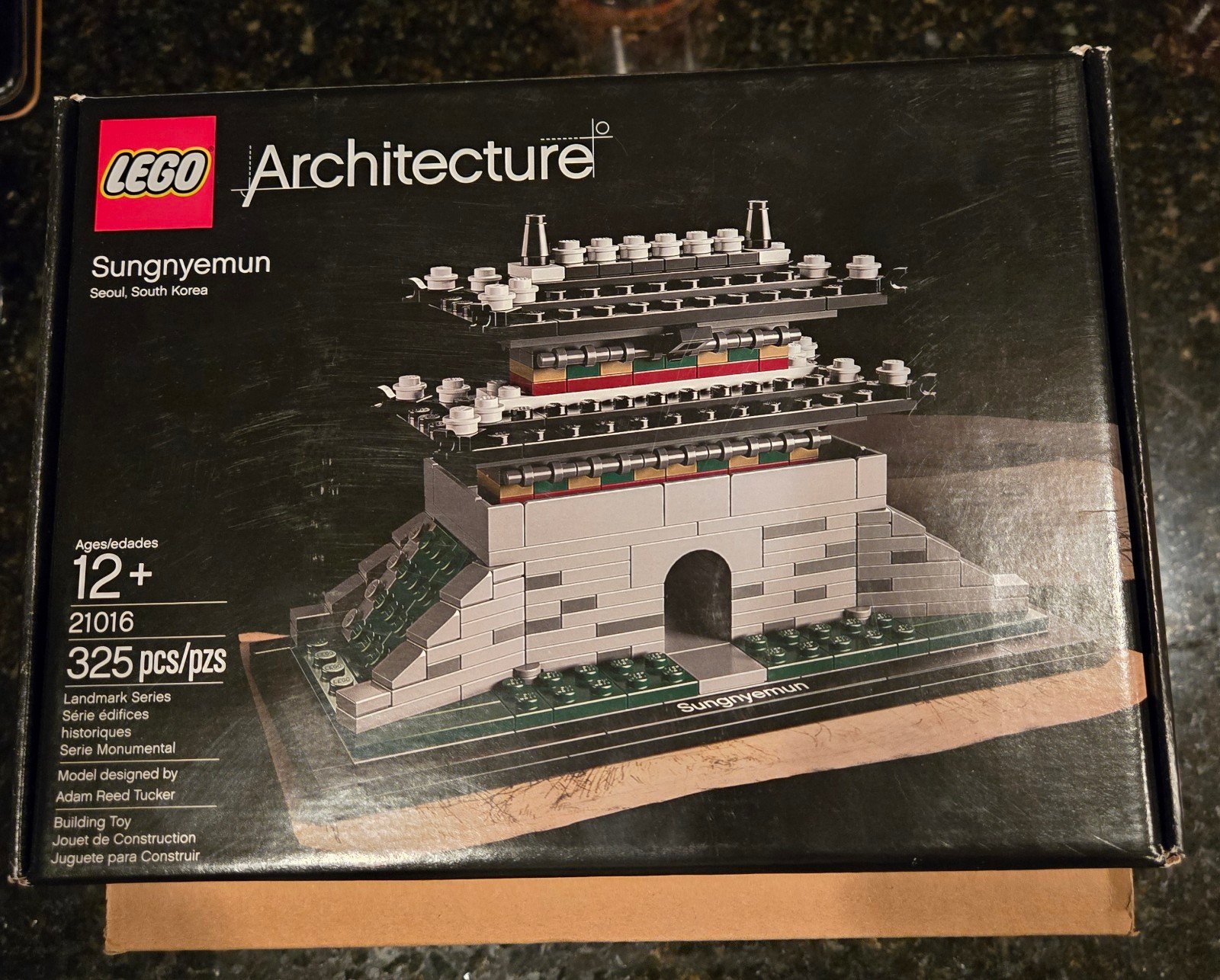 LEGO Architecture Sungnyemun Set 21016