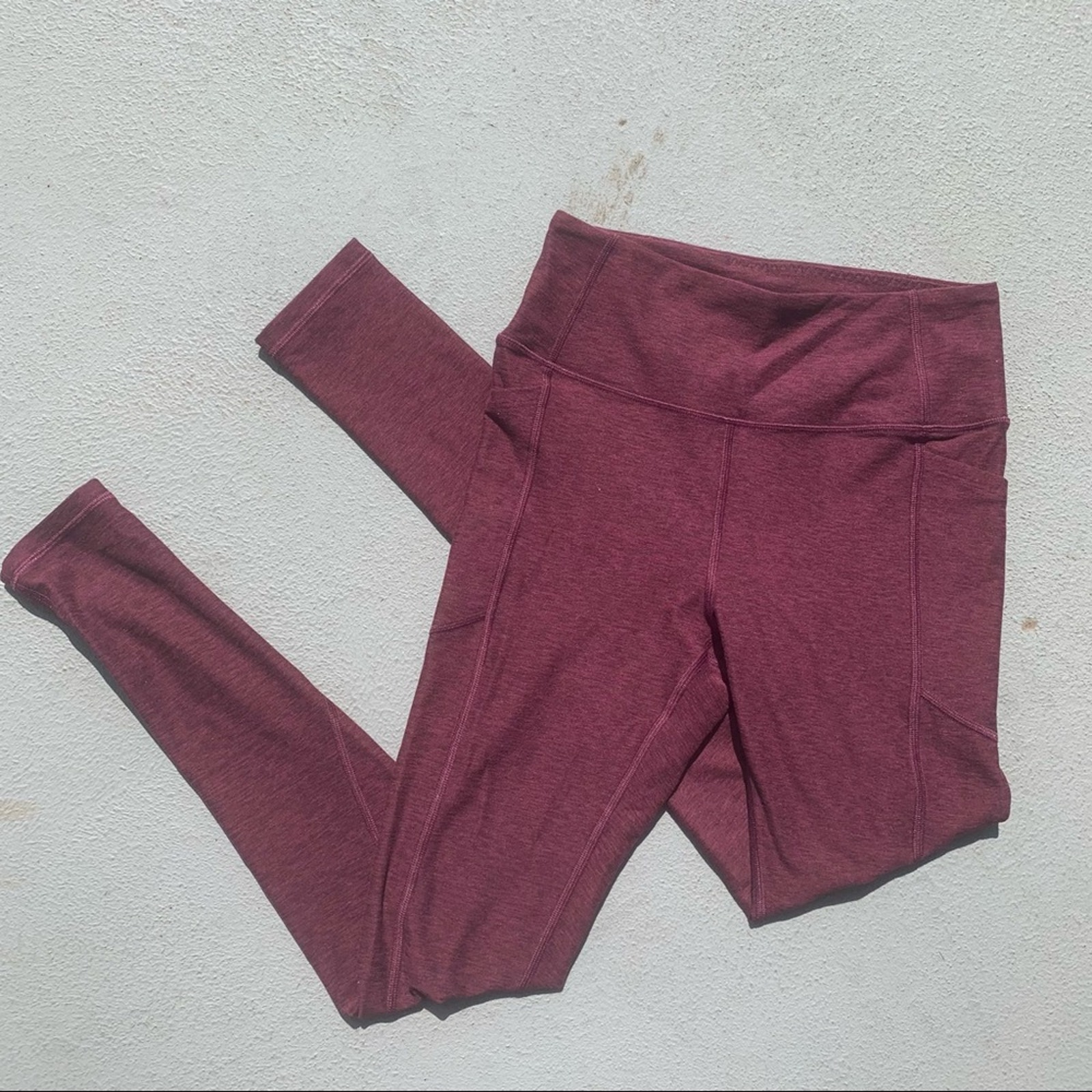 Victoria’s Secret Merlot leggings tights w pockets Size 6