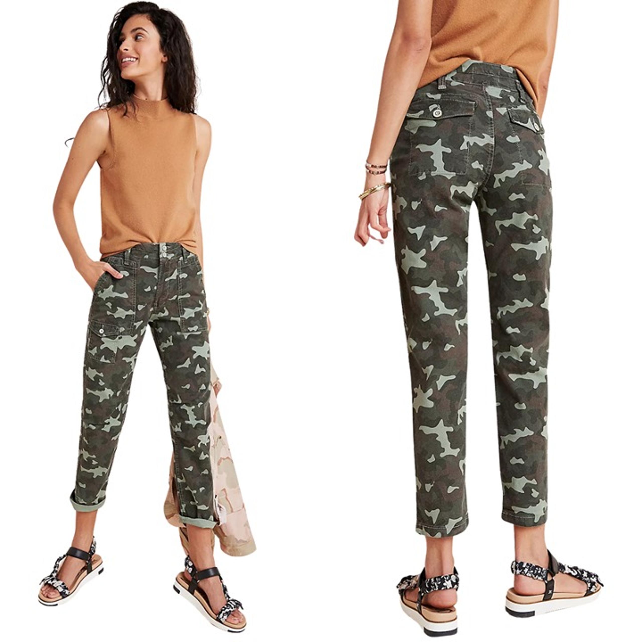 Anthropologie Wanderer Camo Cargo Pants Women's 28 Green Relaxed Fit Boho Linen