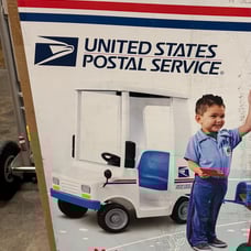 New Kid Trax 6V USPS mail truck ride on