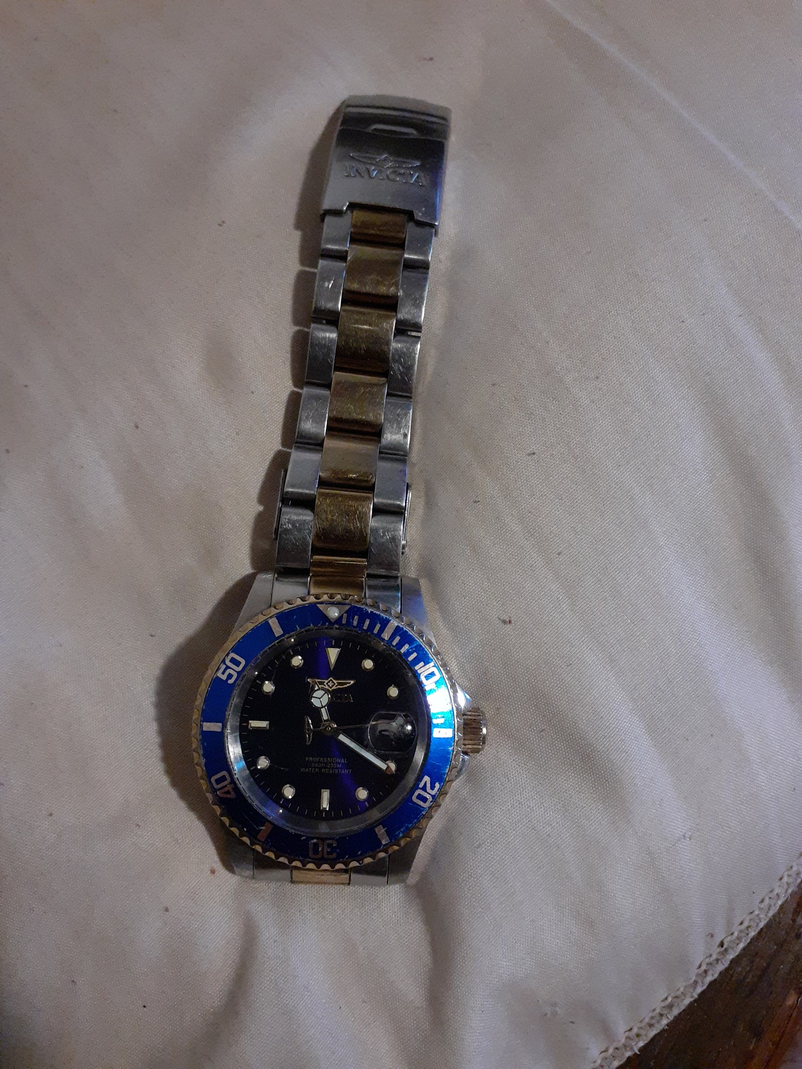 Invicta 26972 Quartz watch