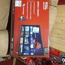 TCL TV 32inch simply smart