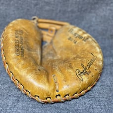Vintage Newport 3014 professional RT handed catchers mitt
