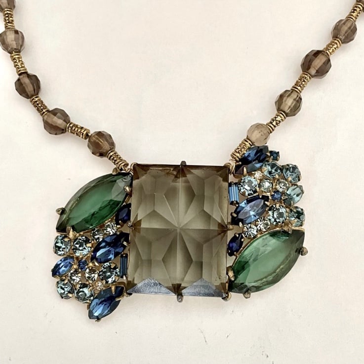 Vintage Alice Caviness Verified Gray Green Blue Glass Stone Gold Tone Necklace