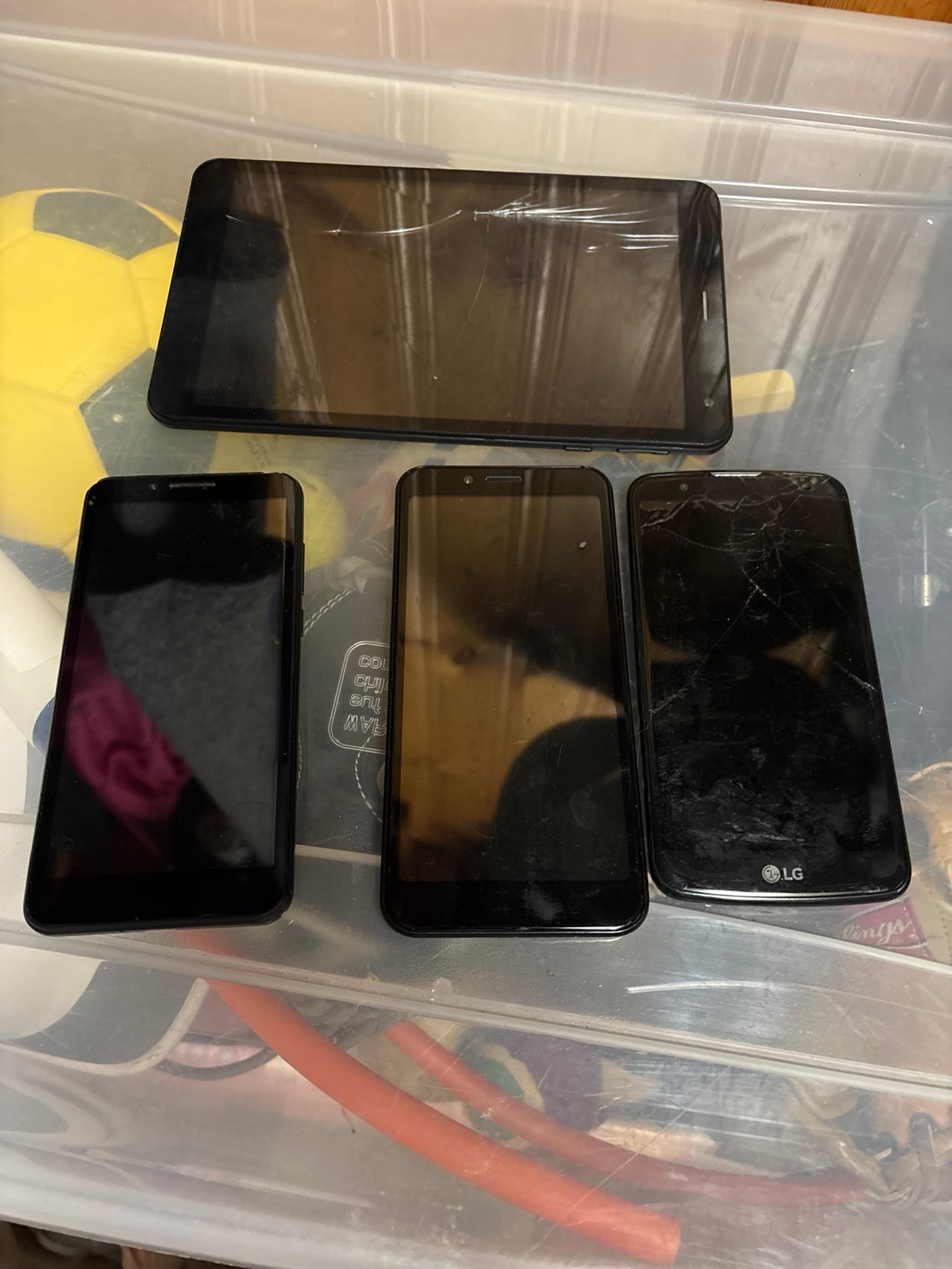 Broken / Untested Lot of Smart Phones, Tablet. For parts or repair.
