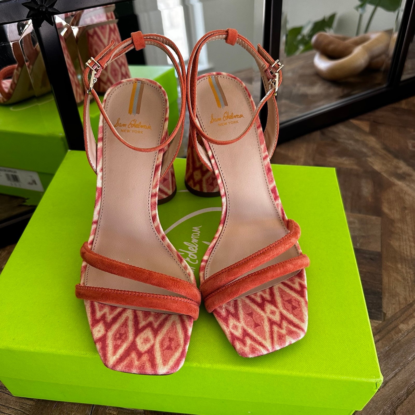 NEW Sam Edelman Kia Sandals Size 7
