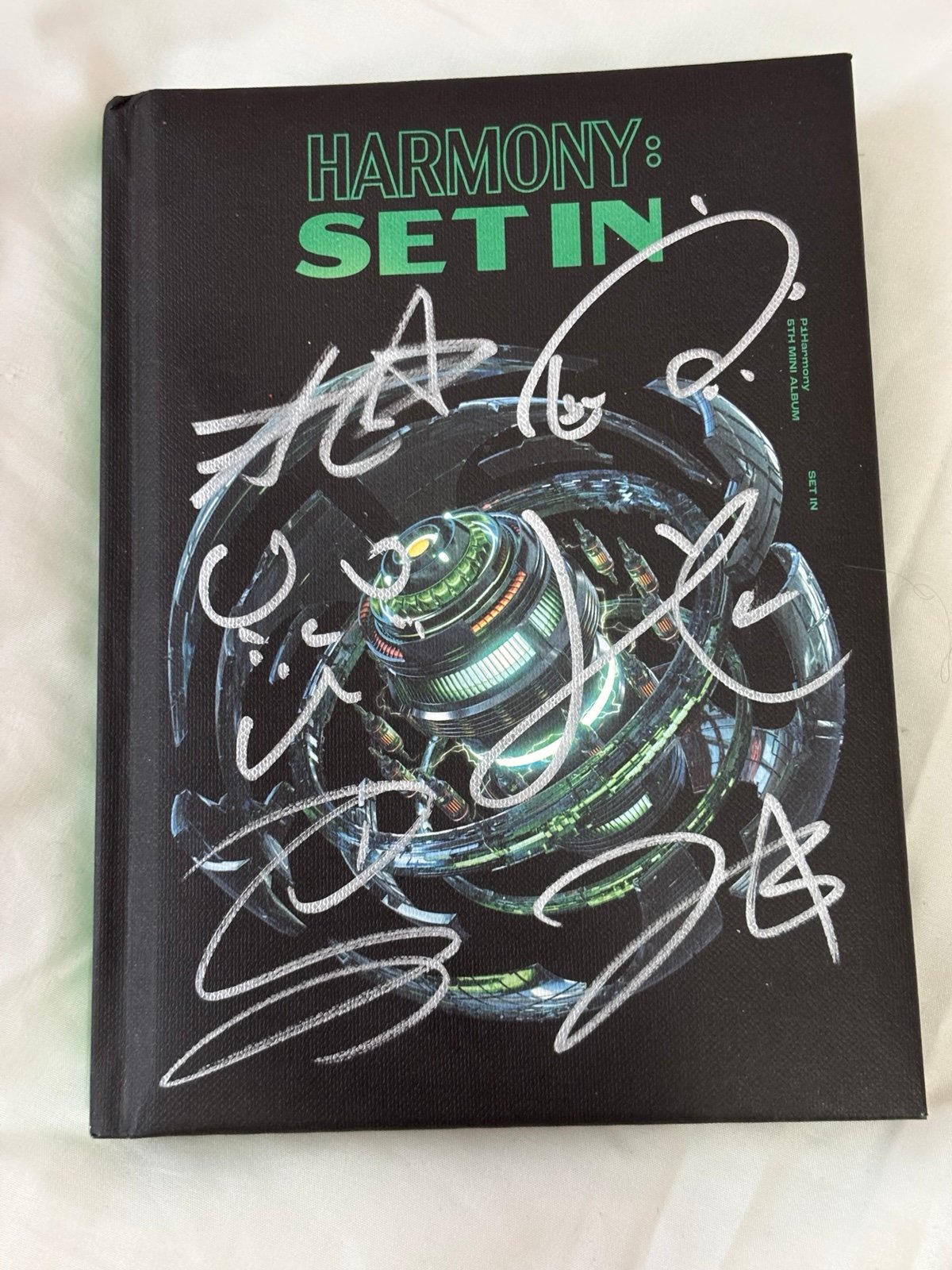 P1harmony ot6 signed Set In album