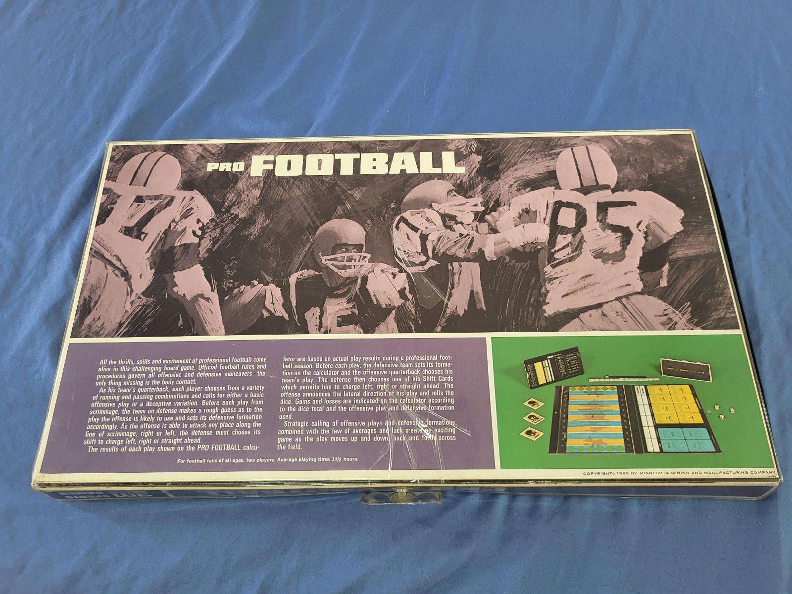 VINTAGE 1967 PRO FOOTBALL A 3M SPORTS BOARD GAME