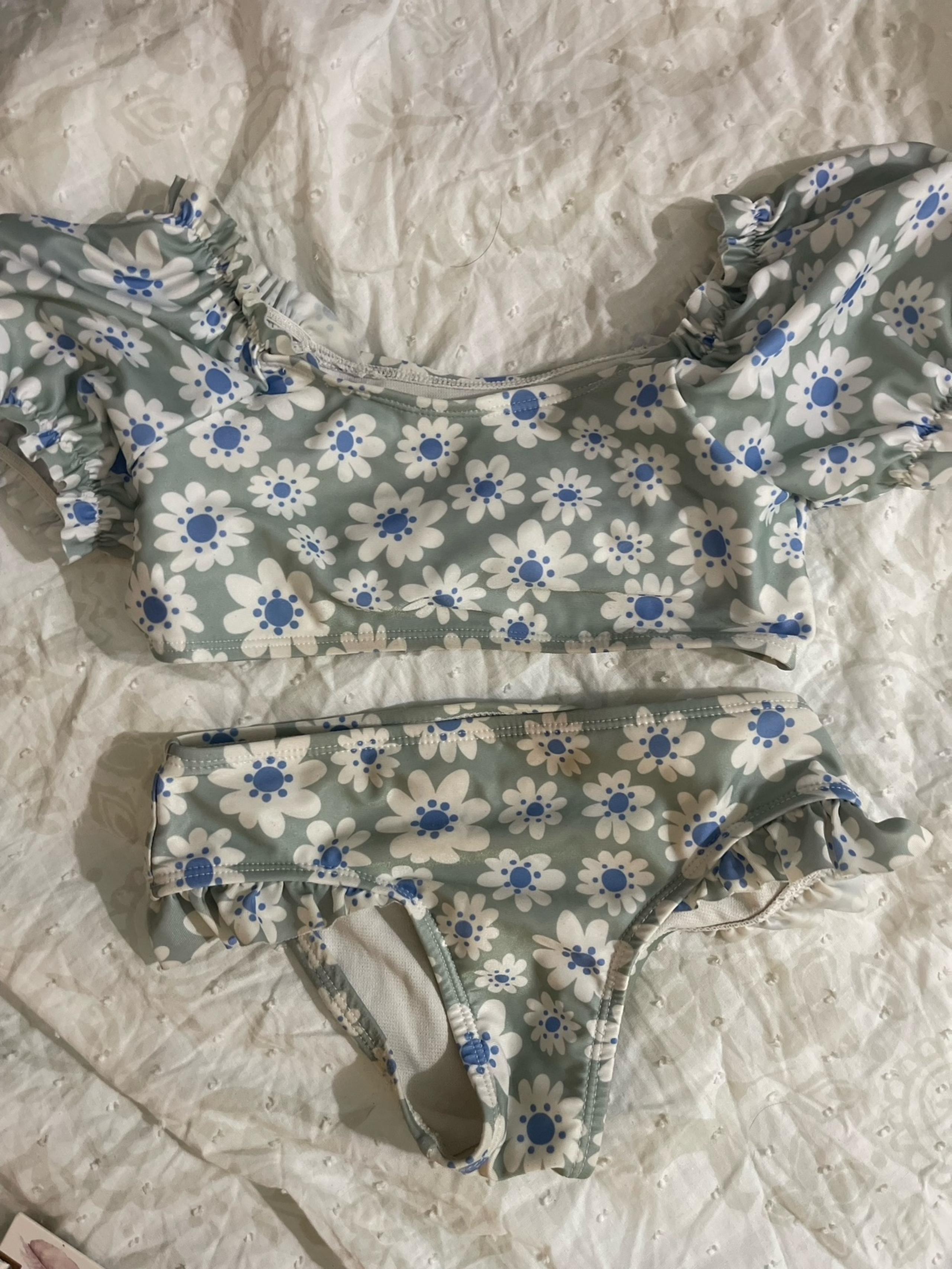 Wonder Nation Toddler Girl White/ Green  2 pc Bikini Swimsuit Size 5T
