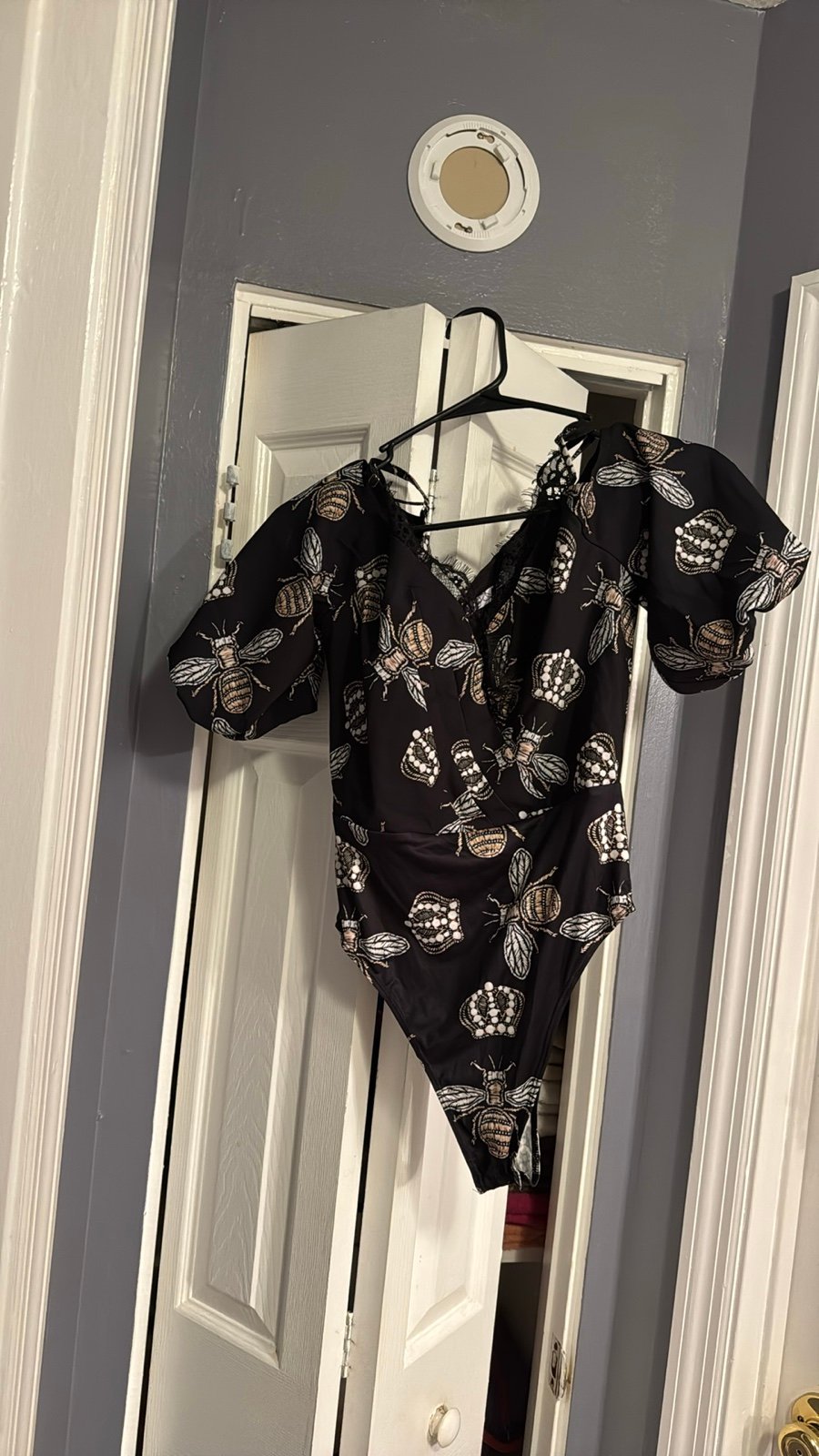Byegreis queen bee Bodysuit