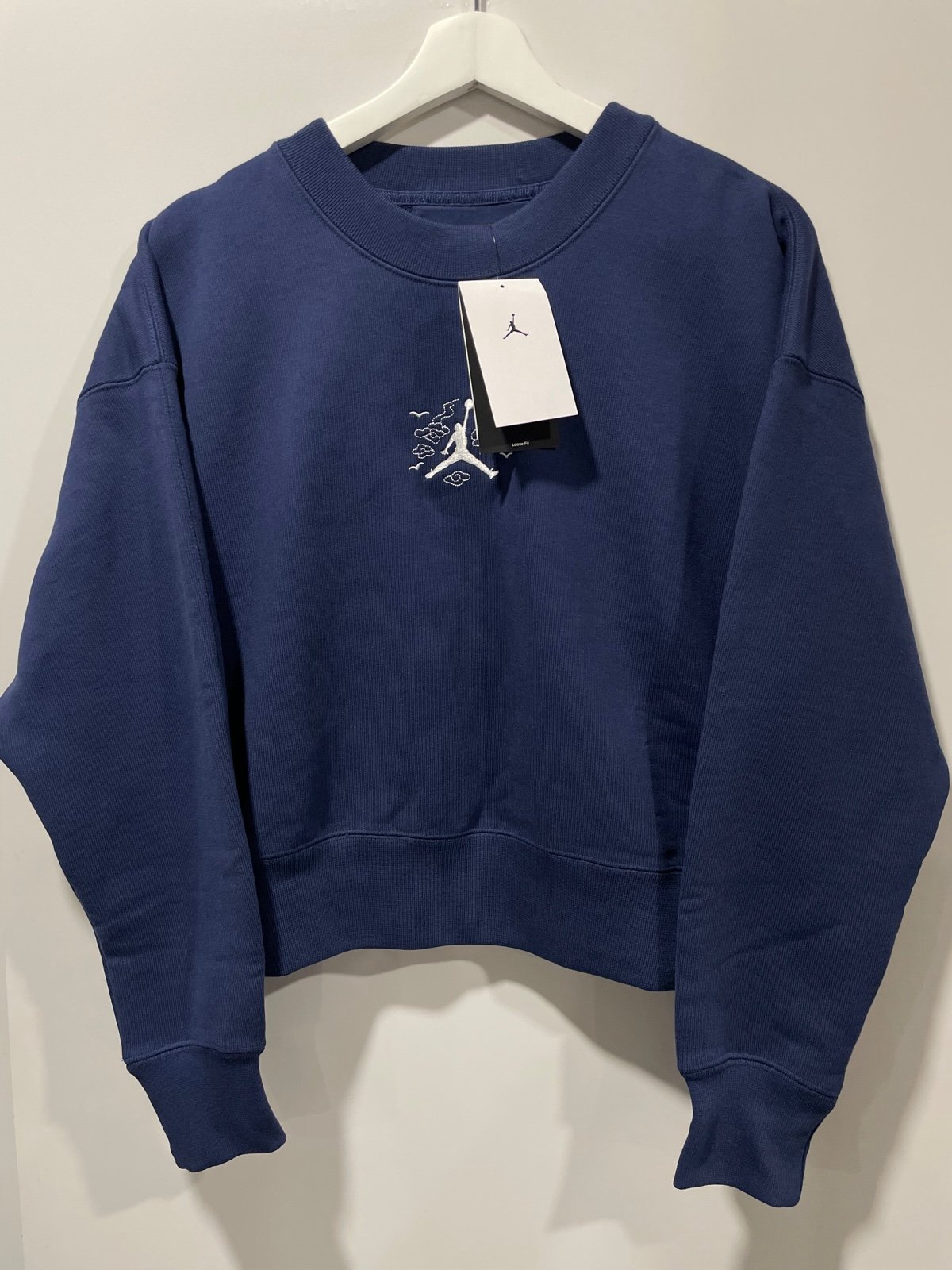Brand New Jordan Sweatshirt Sz. XS Loose Fit DQ0861-410 Women’s. Rare.