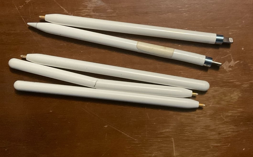 Broken Apple Pencil Lot