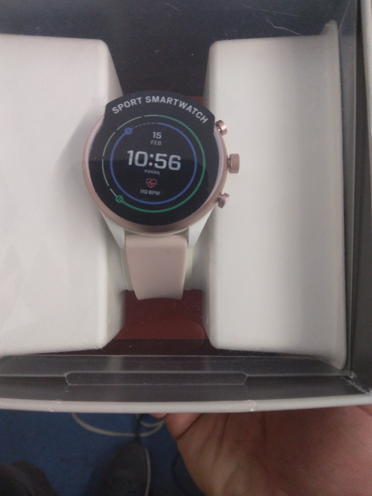 Female smart watch Fossil