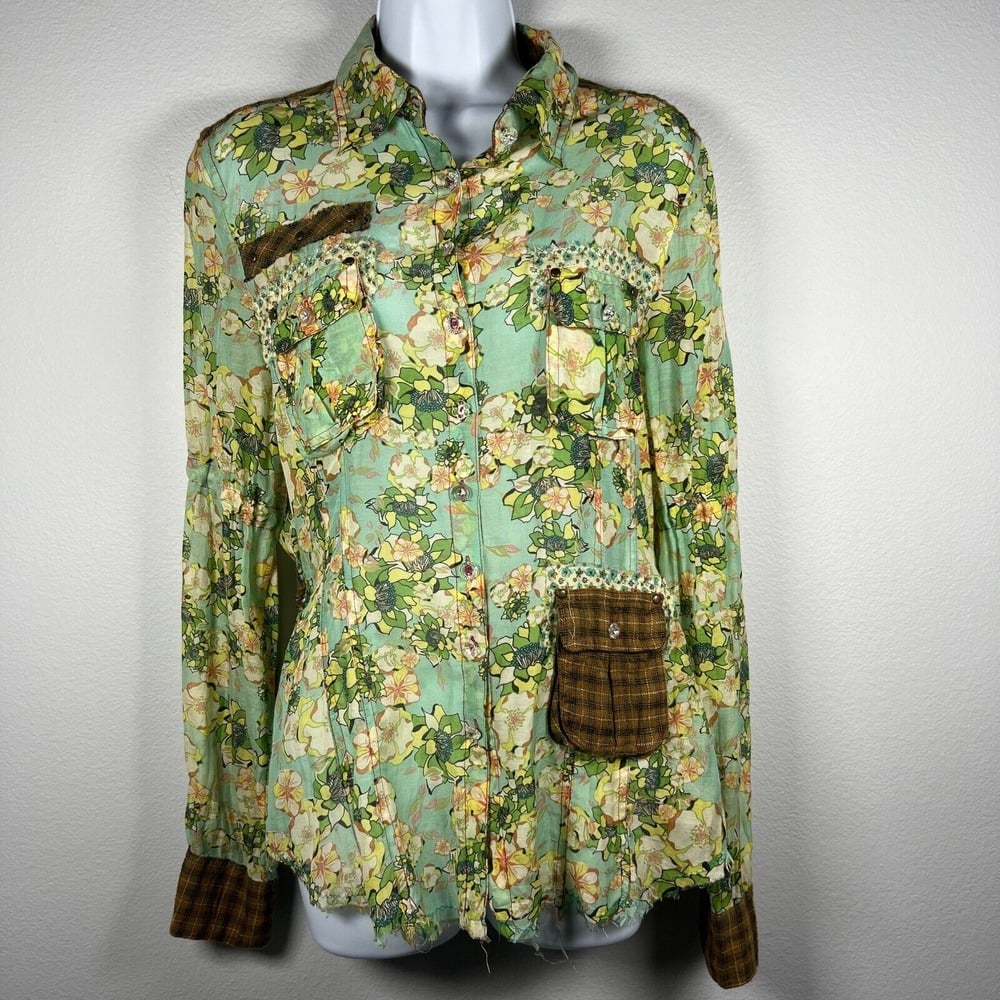 Johnny Was Yellowfield 8 Womens Button Up Blouse Size M Green Floral Patchwork