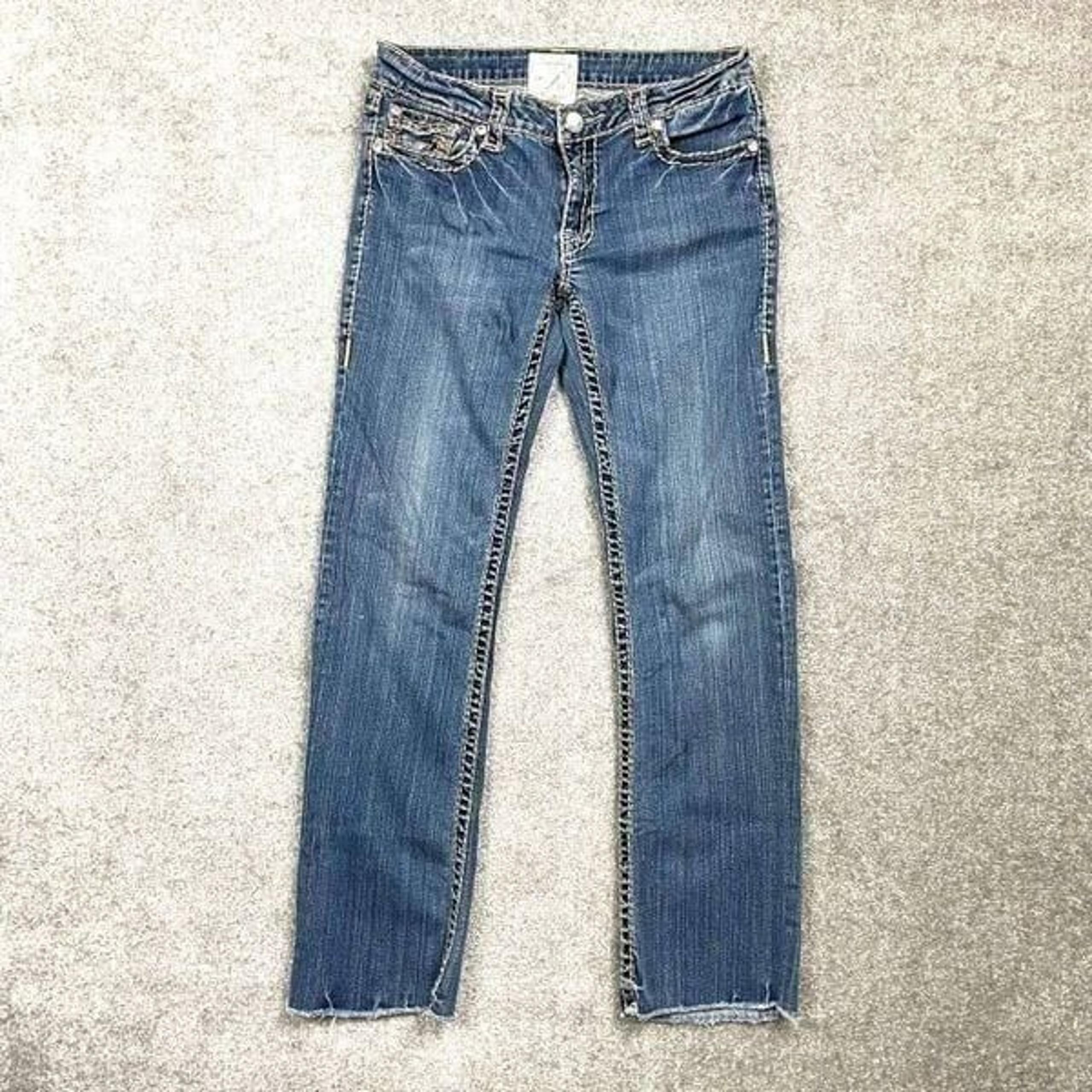 LA Idol Women’s Size 11 Light Wash Denim Straight Leg Jeans Distressed Hem