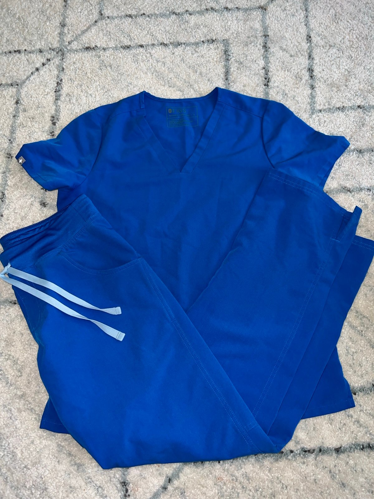 Figs Women’s Royal Blue Scrub Set Size Small Kade Cargo And Casma Top PO1657