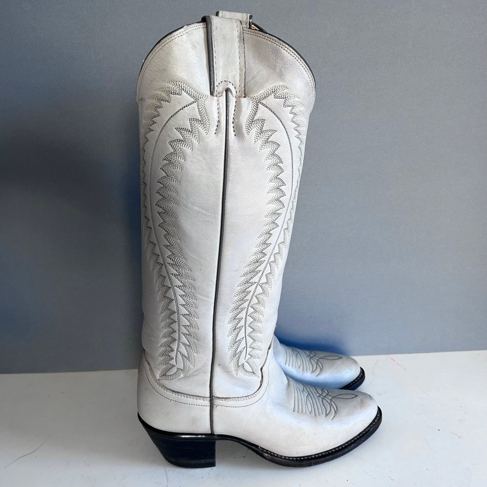 Justin Boots womens 6 tall gray 15 western embroidered festival coastal cowgirl