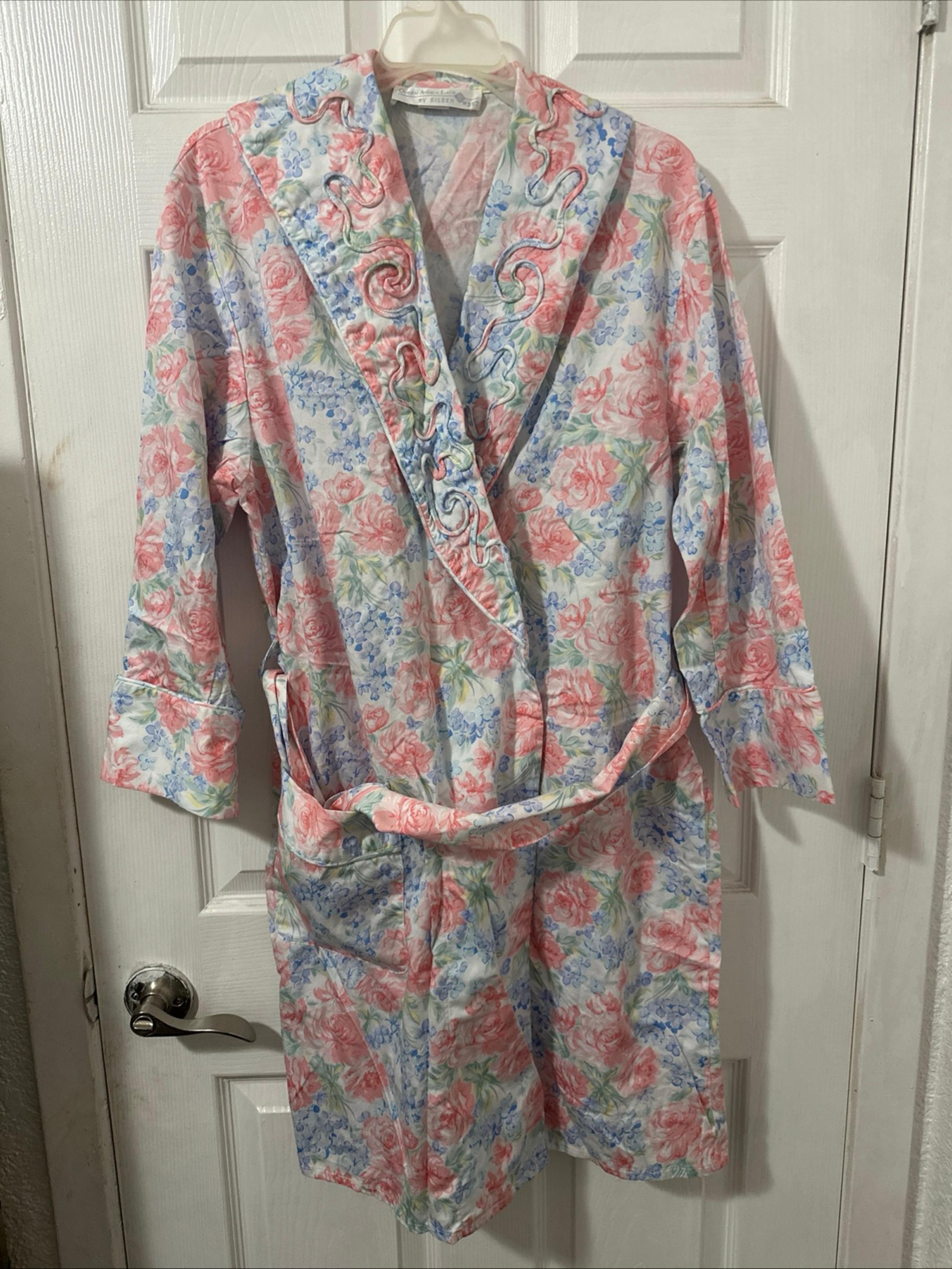 Eileen West Women's Queen Annes Lace Robe