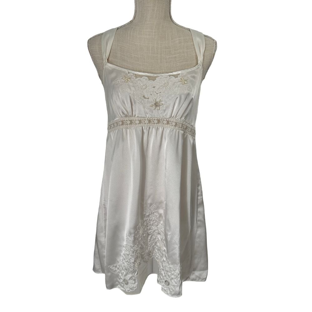 Morgan Taylor Intimates Slip Dress Womens Size M Cream Satin Lace Coquette Fairy