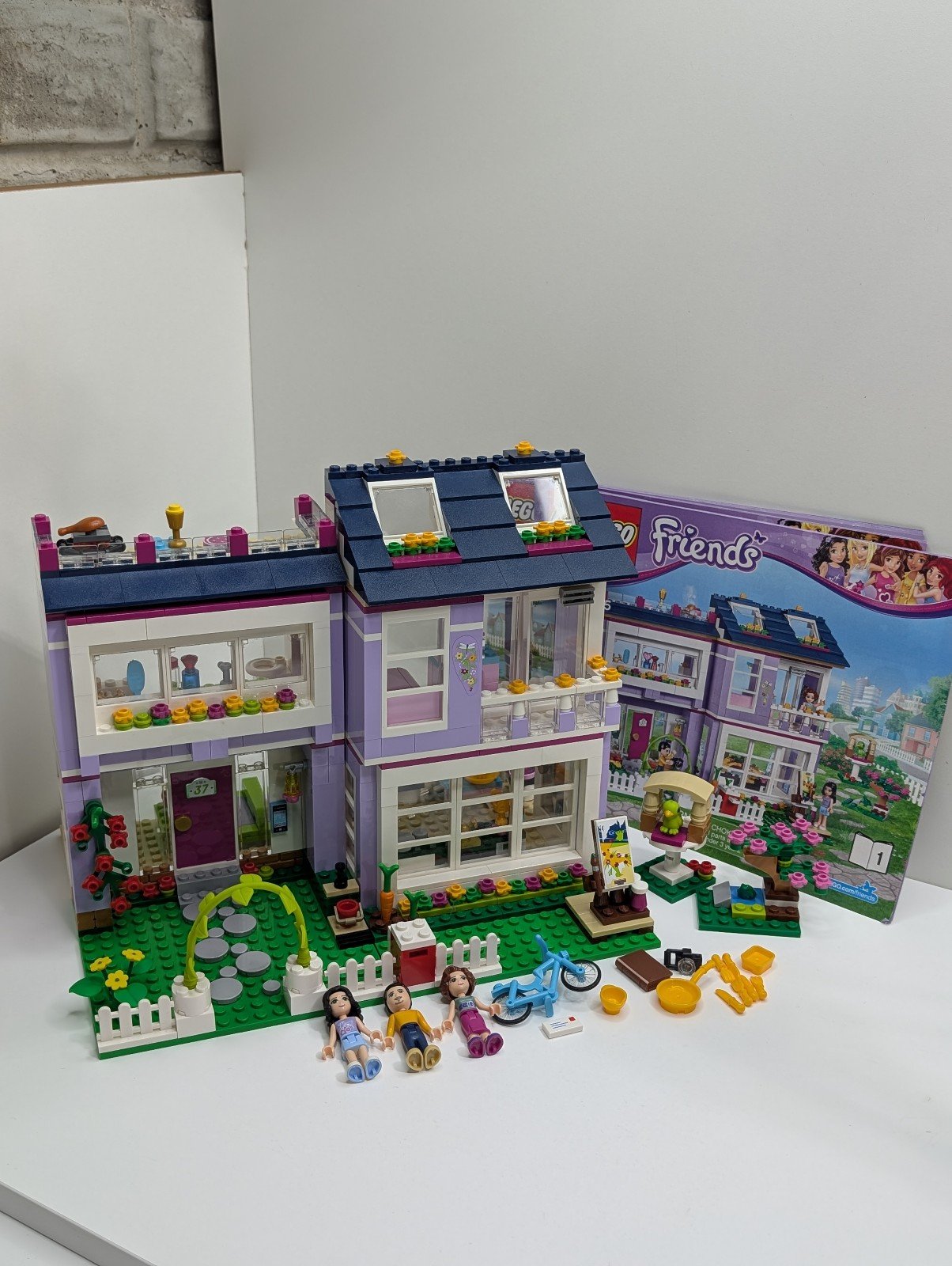 LEGO Friends 41095 Emma's House set