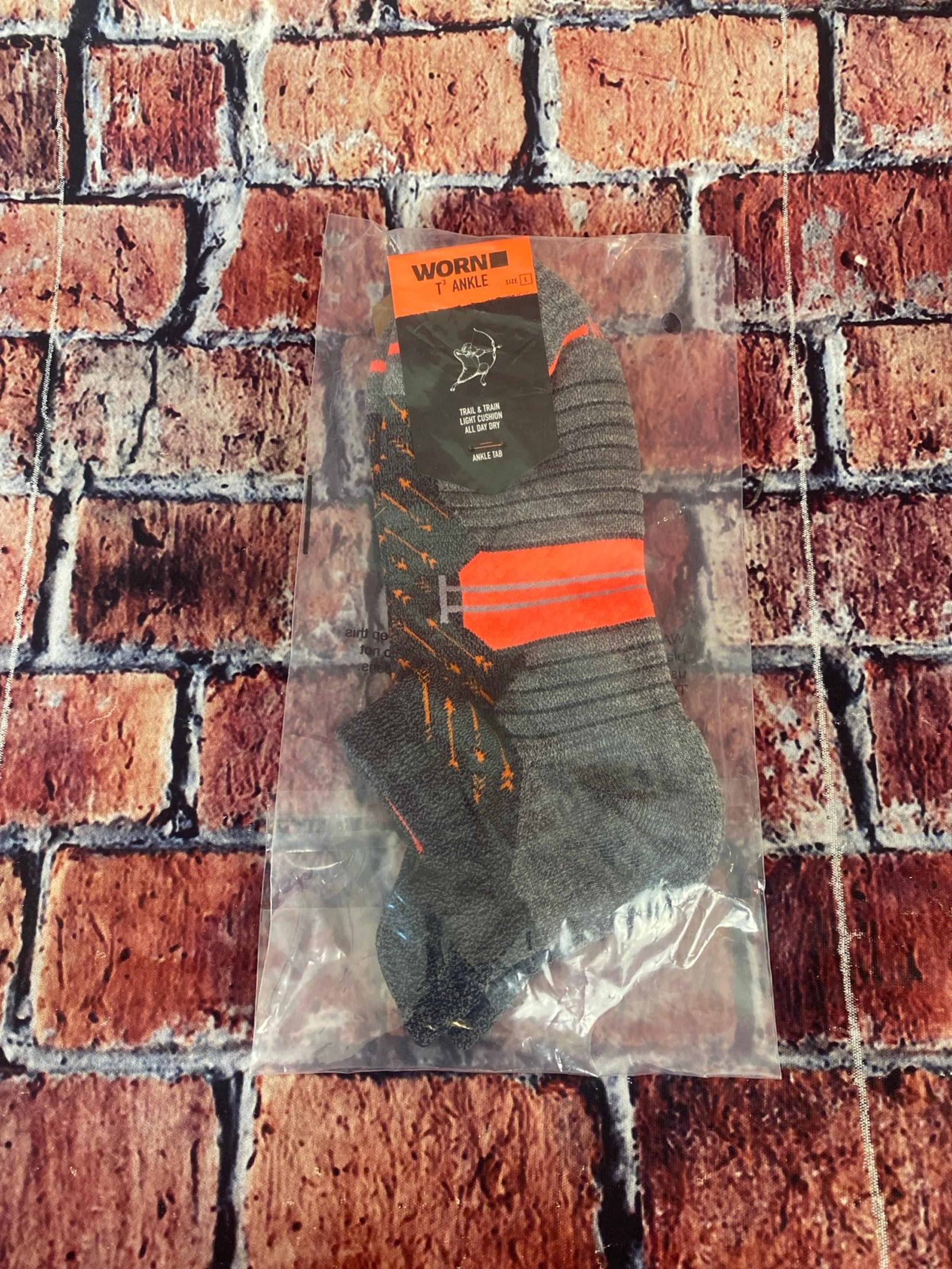 Worn T3 Ankle Socks size L