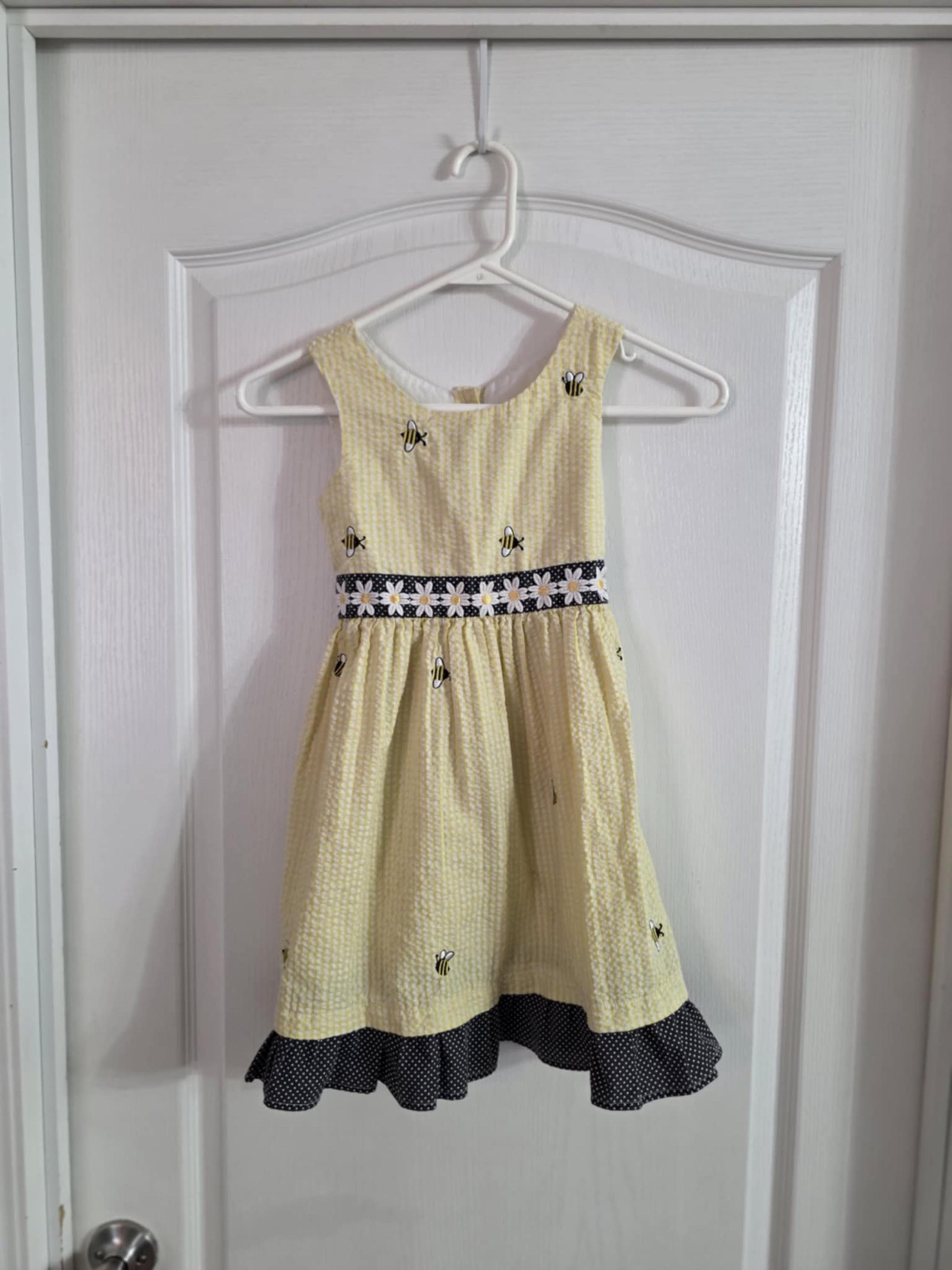Rare Editions Yellow Black Bee Seer Sucker Dress Sz 6. 6051